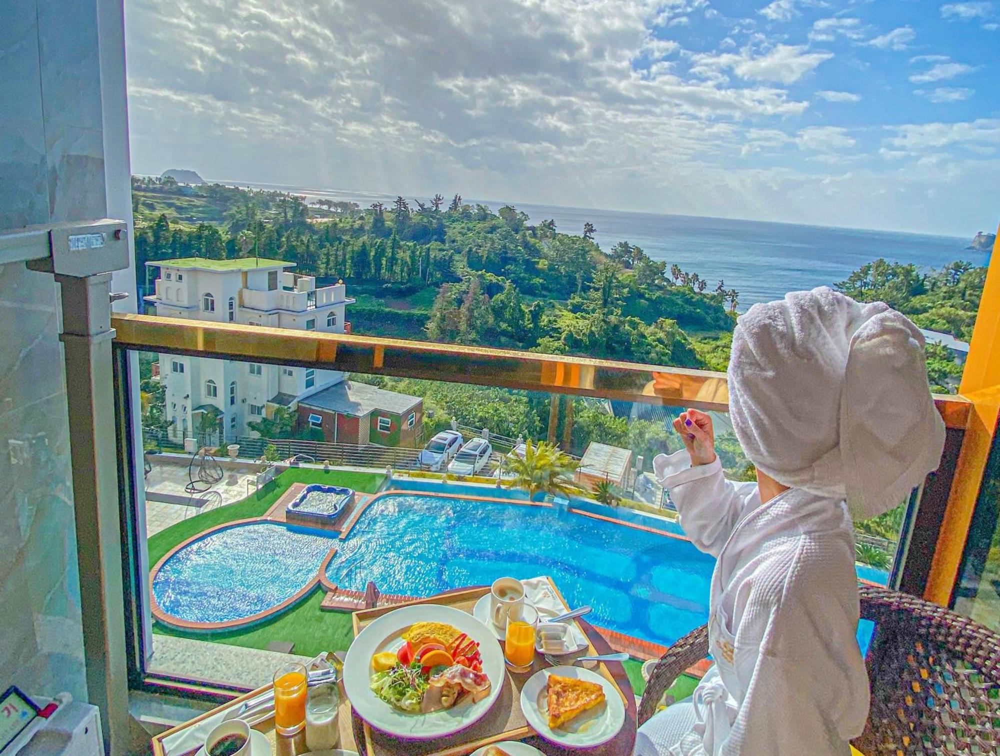 photo-goldone-hotel-and-suites-seogwipo-2.JPEG